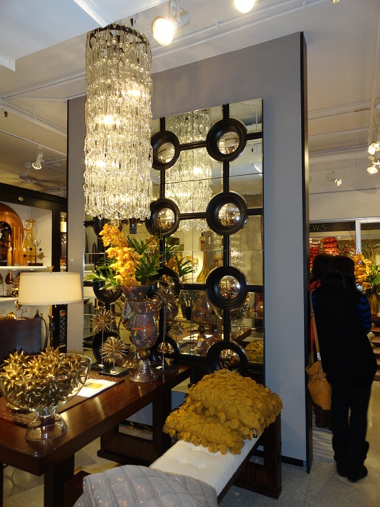 MJN Interiors Uses Mirrors for Your Interior Decor