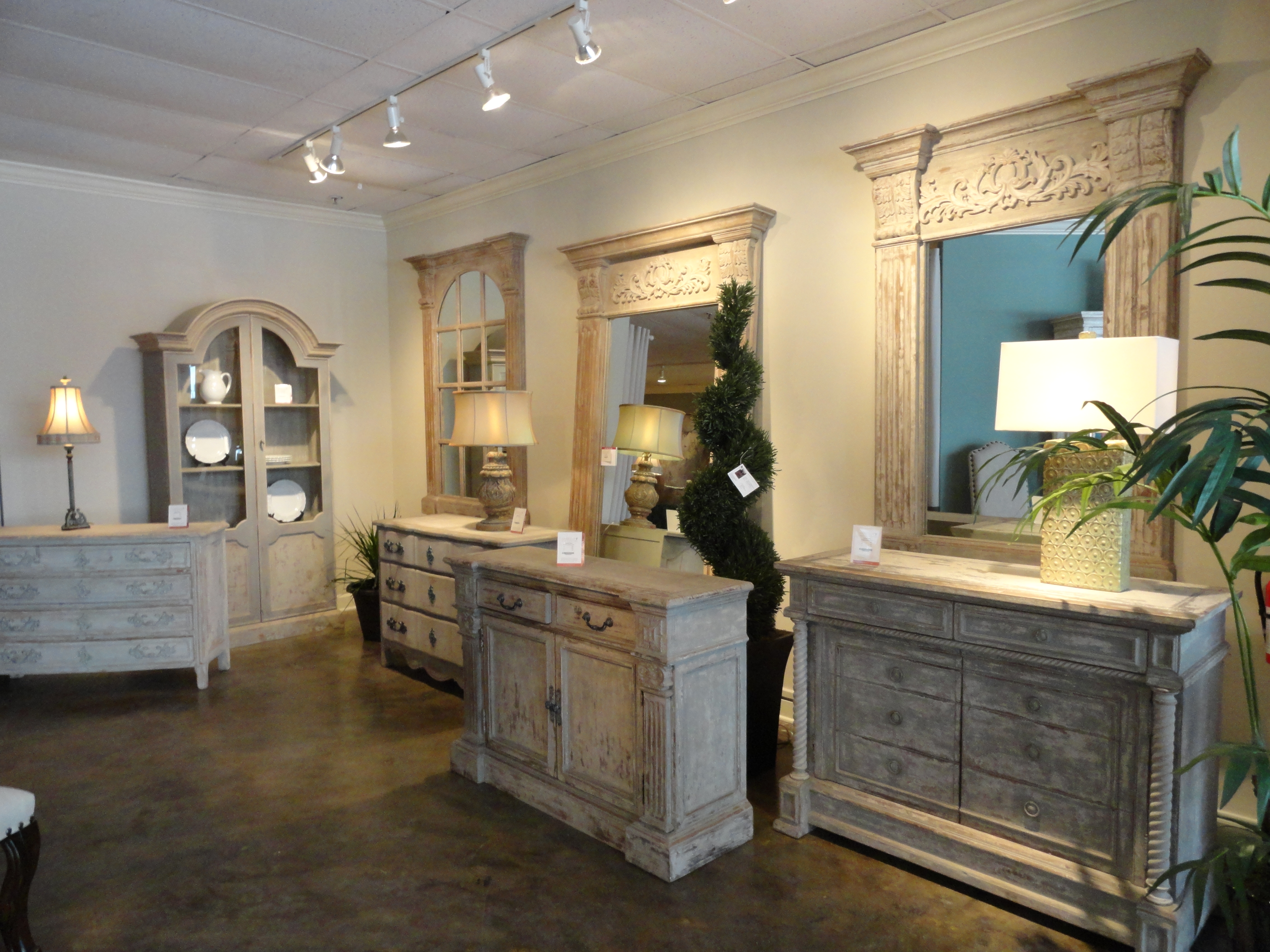 Interior Design Trend Watch: Reclaimed Wood - MJN and ...
