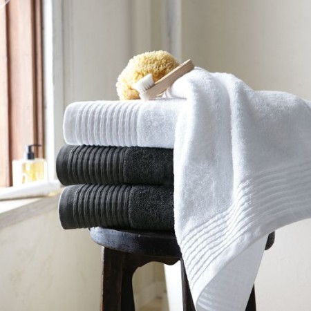 use towels in spa bathroom design