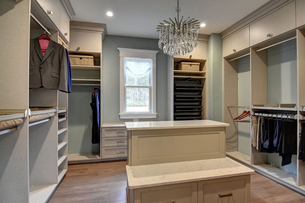 Chesapeake closet design